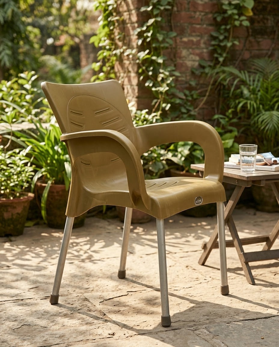4Star Relaxo Premium Plastic Armchair with Strong Metal Legs | Indoor & Outdoor Chair