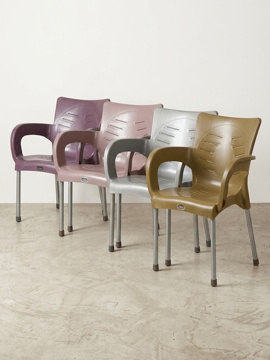 4Star Relaxo Premium Plastic Armchair with Strong Metal Legs | Indoor & Outdoor Chair